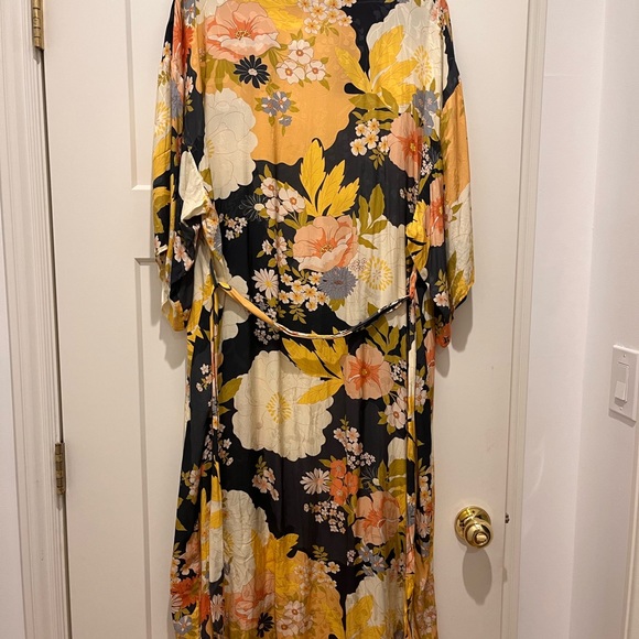 Spell Tyler Maxi Robe Charcoal - Picture 7 of 8